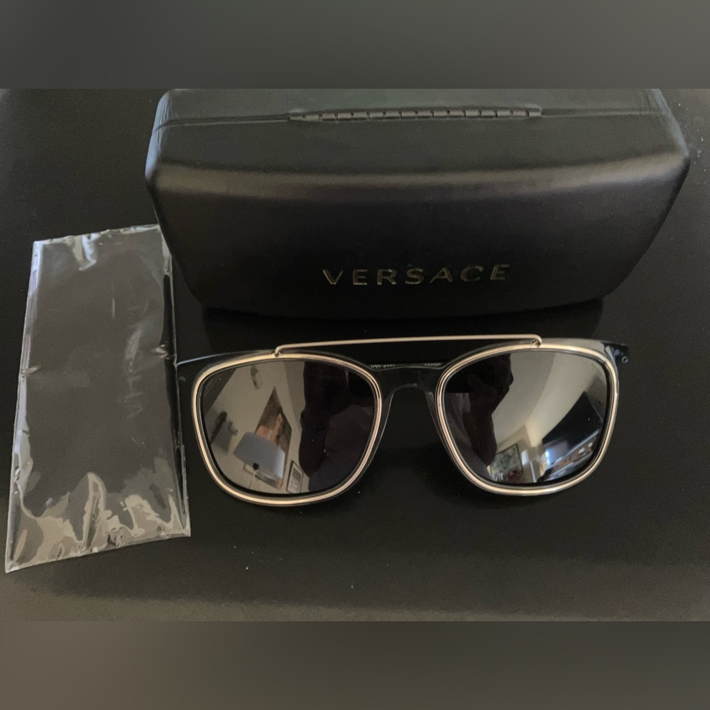 VERSACE Designer Sunglasses MOD 4335 Aviator frames Black & Gold MADE IN ITALY